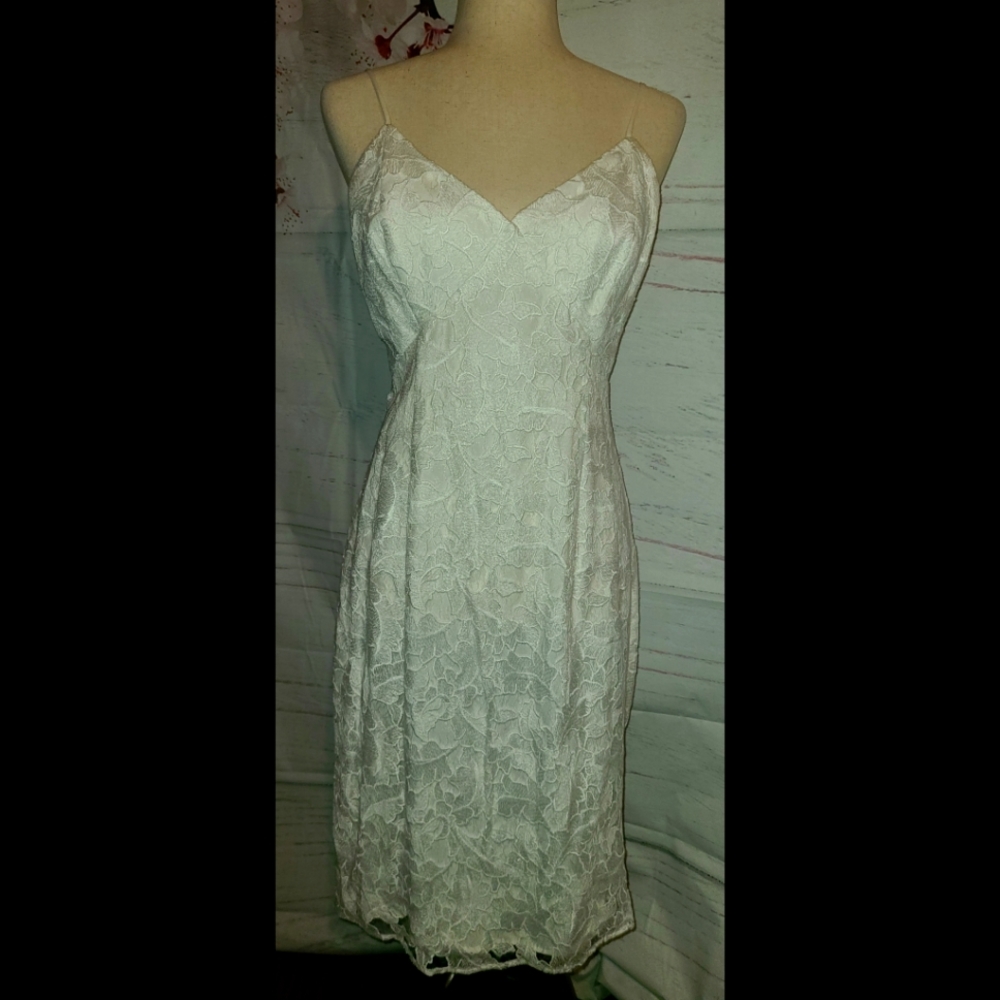 Guess Dress, White Dress, Classy Dress, Wedding Rehearsal Dress, Engagement